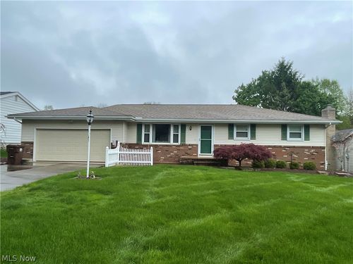 1530 Rosehedge Dr, Poland, OH, 44514-3610 | Card Image