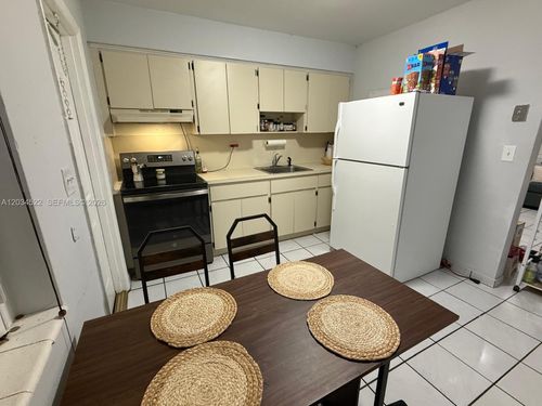 2734-2732 Nw 16th Ter, Miami, FL, 33125-2019 | Card Image