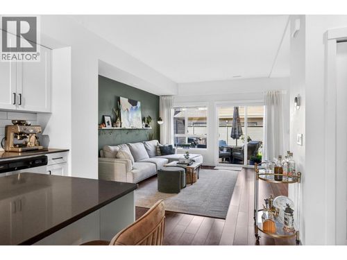 33-680 Old Meadows Rd, Kelowna, BC, V1W5L4 | Card Image