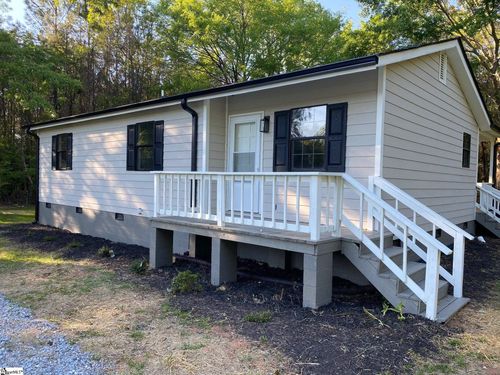 23215 E 72 Highway, Clinton, SC, 29325 | Card Image