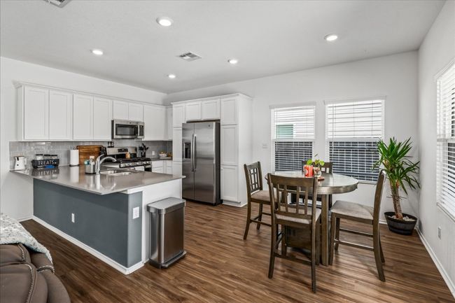 1725 Cobblecrest Ln, House other with 4 bedrooms, 3 bathrooms and 4 parking in Leander TX | Image 8