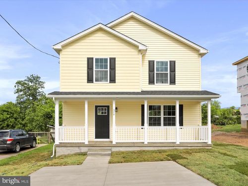 120 S Funk St, STRASBURG, VA, 22657-2405 | Card Image