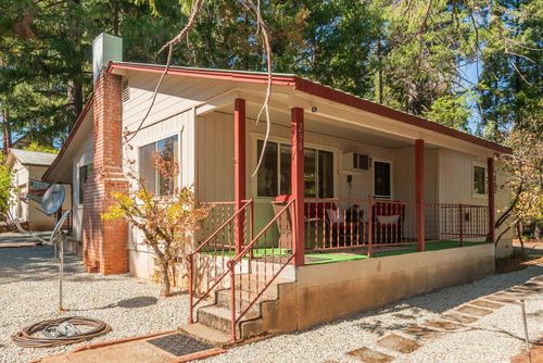 220 & 230 Lakeview Dr, Trinity Center, CA, 96091 | Card Image