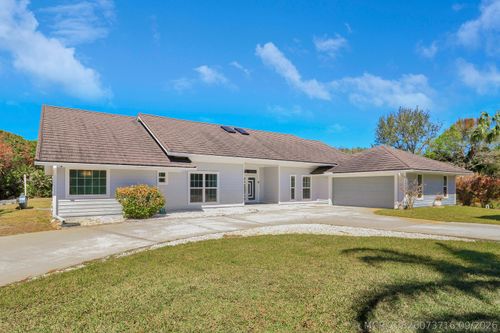 815 Ne Stokes Ter, Jensen Beach, FL, 34957-3736 | Card Image