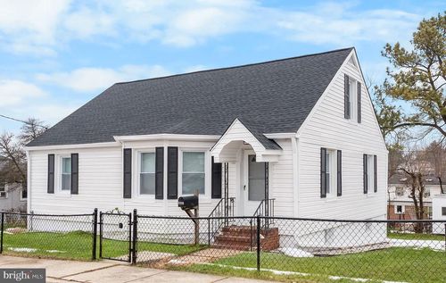 302 4th Ave, HALETHORPE, MD, 21227-3208 | Card Image