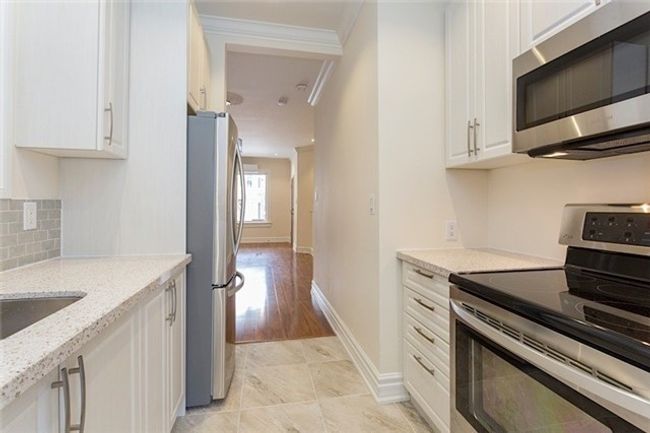 MAIN - 123 Seaton St, Home with 1 bedrooms, 1 bathrooms and 1 parking in Toronto ON | Image 11