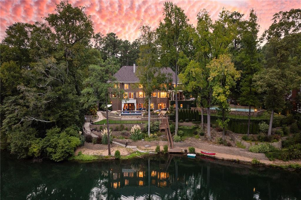 Long Island Dr, Sandy Springs, GA 30327