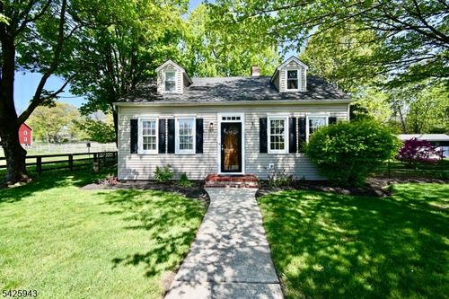 153 Parker Rd, Long Valley, NJ, 07853-3059 | Card Image
