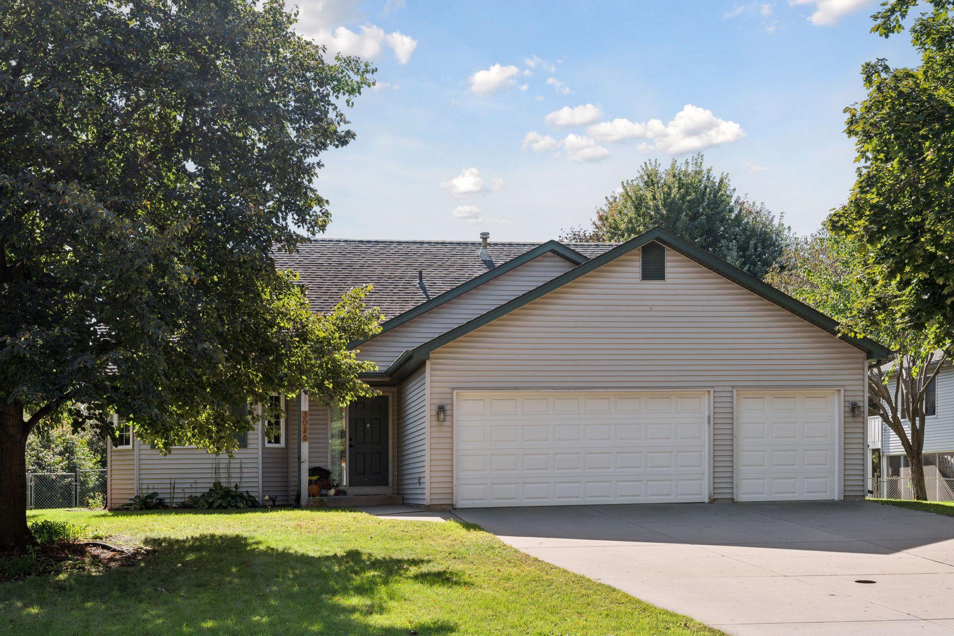 93rd Ave, Minneapolis, MN 55449