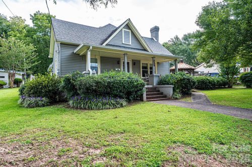 335 Harmon St, Forest City, NC, 28043-4056 | Card Image