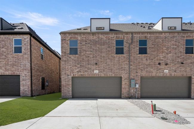 2412 Bulin Dr, Townhouse with 3 bedrooms, 3 bathrooms and null parking in Mansfield TX | Image 25