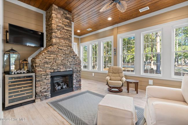 912 Oyster Pointe Dr, House other with 3 bedrooms, 4 bathrooms and 2 parking in Sunset Beach NC | Image 9
