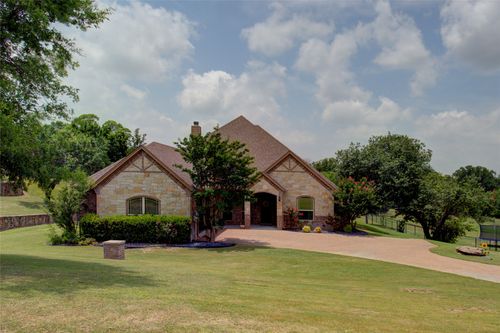 136 Meadow Arbor Dr, Weatherford, TX, 76085-1627 | Card Image