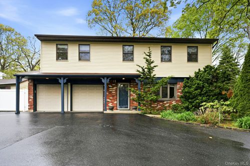 3 Tremont Ct, Huntingtn Sta, NY, 11746-4502 | Card Image
