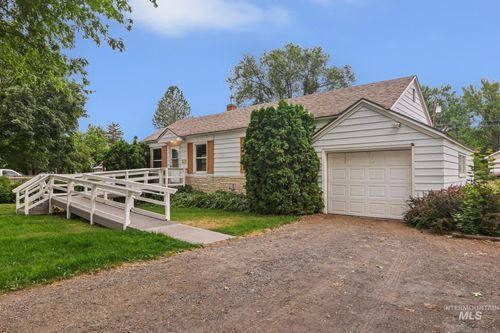 356 E Avenue B, Wendell, ID, 83355-5308 | Card Image