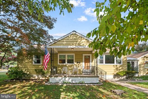 3 Jefferson Ave, STRATFORD, NJ, 08084-1318 | Card Image