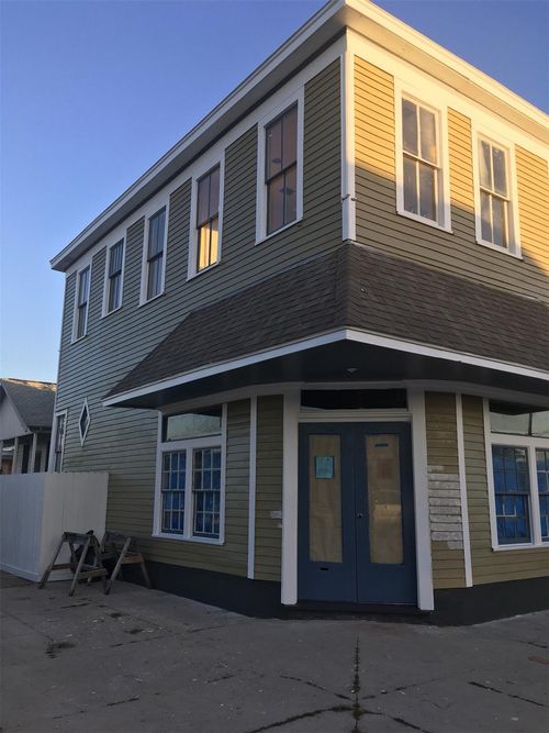3227 Avenue R, Galveston, TX, 77550-7643 | Card Image