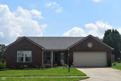 1727 Brookview Dr, Brownsburg, IN, 46112-2184 | Card Image
