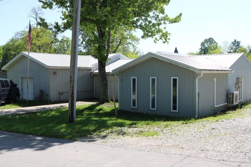 16569 N Broadway St, Moores Hill, IN, 47032-5034 | Card Image