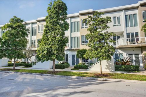 apt-104-6310 Nw 103rd Pl, Doral, FL, 33178-4704 | Card Image