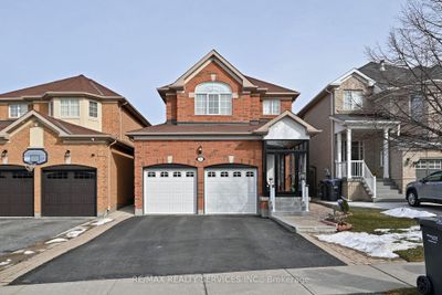 23 Withers Way, House other with 4 bedrooms, 4 bathrooms and 6 parking in Brampton ON | Image 2