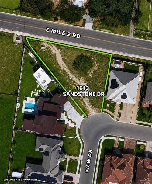 1613 Sandstone Dr, Mission, TX, 78574-3327 | Card Image