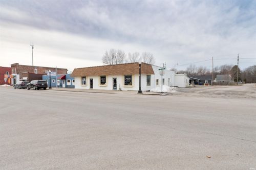 315 N Jefferson St, Converse, IN, 46919-2126 | Card Image