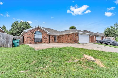 8444 Miami Springs Dr, Fort Worth, TX, 76123-1469 | Card Image