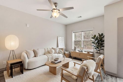 782 Riverfront Pkwy, CHATTANOOGA, TN, 37402-1617 | Card Image
