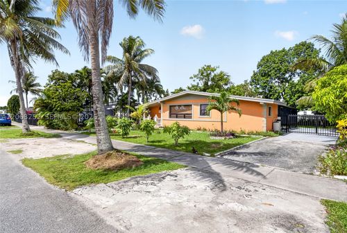 17350 Nw 16th Ave, Miami Gardens, FL, 33169-5115 | Card Image