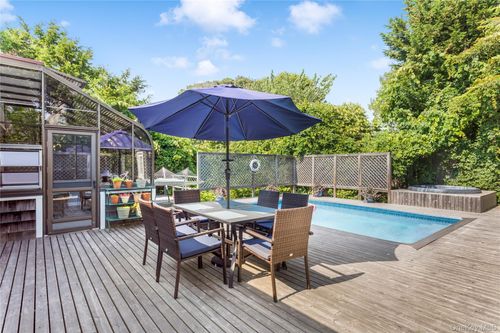 92 Teal Walk, Sayville, NY, 11782 | Card Image