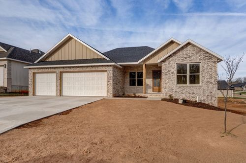 2929 W Marty St, Springfield, MO, 65810-1185 | Card Image