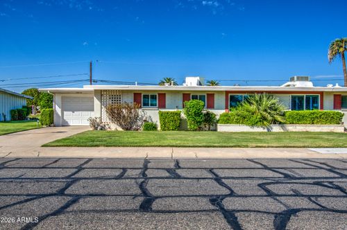 10752 W Peoria Ave, Sun City, AZ, 85351-4062 | Card Image