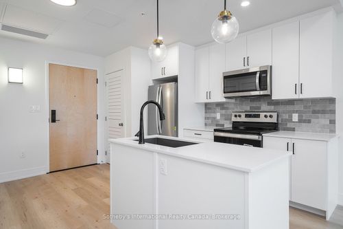 221-121 Mary St, Creemore, ON, L0M1G0 | Card Image