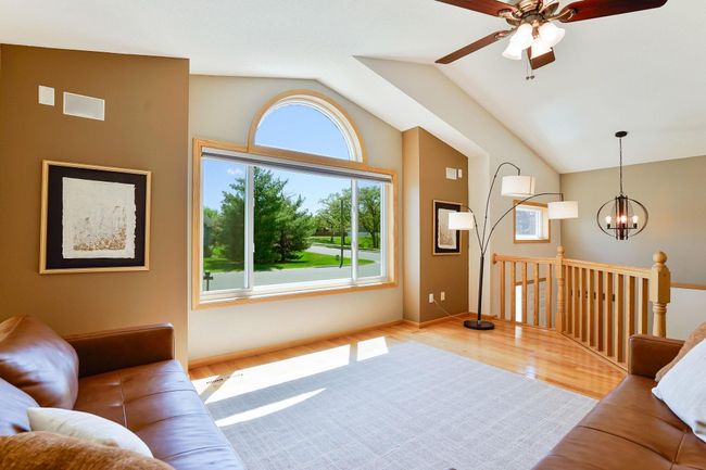 7-web-or-mls- 13385-179-12-Ave-NW-Interior-02.jpg | Image 7
