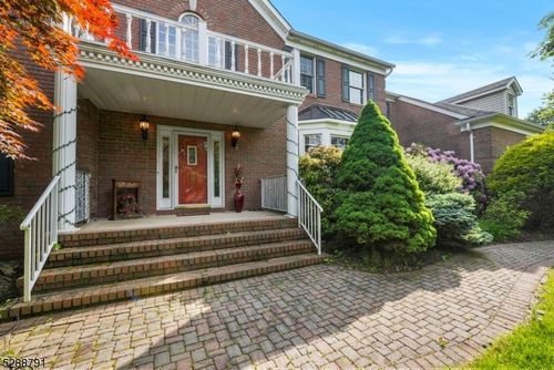 301 Berkley Ave, BELLE MEAD, NJ, 08502-4549 | Card Image