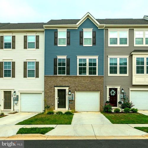 156 Winterplace Dr, CHARLES TOWN, WV, 25414-6064 | Card Image