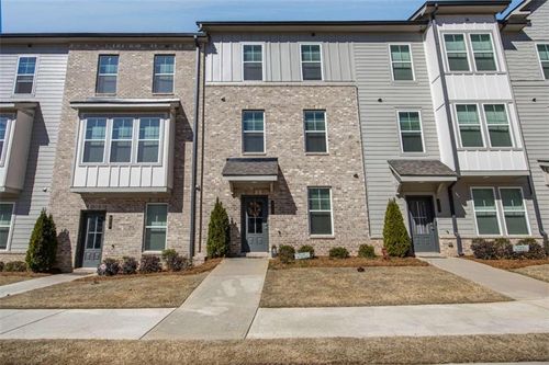 215 Wallace St, Fayetteville, GA, 30214-2118 | Card Image