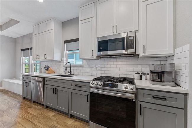 10737 S Lake Mist Ln, House other with 3 bedrooms, 3 bathrooms and 2 parking in Willis TX | Image 10