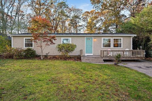 36 Cranberry Ave, Mashpee, MA, 02649-4375 | Card Image
