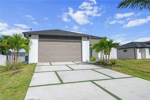 317 Ne 15th Ter, Cape Coral, FL, 33909-1239 | Card Image