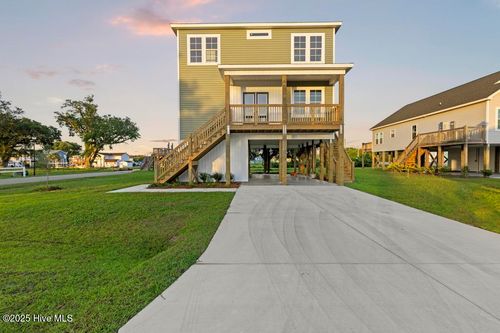 108 Flippers Cove Dr, Cedar Point, NC, 28584-0168 | Card Image