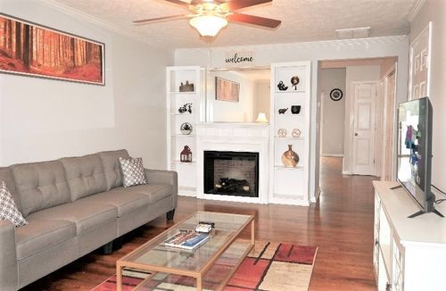 65-2120 Lebanon Pike, Nashville, TN, 37210-2442 | Card Image