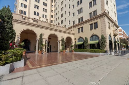 212-315 W 3rd, Long Beach, CA, 90802 | Card Image