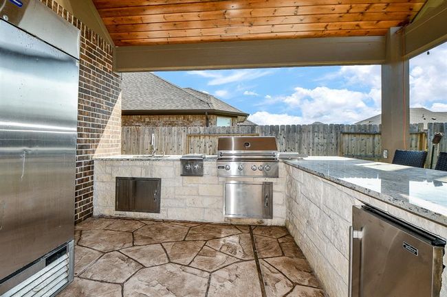 2626 Summer Indigo Trl, House other with 5 bedrooms, 3 bathrooms and 2 parking in Pearland TX | Image 46