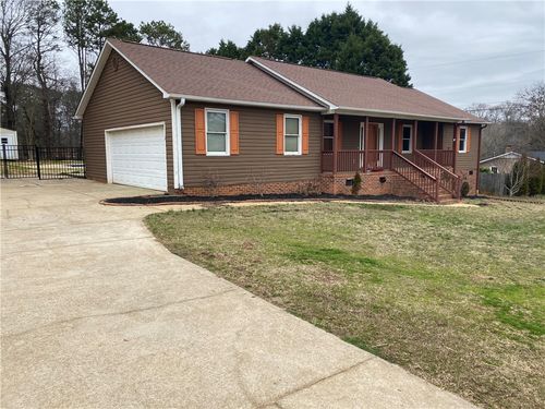 2108 Anderson Hwy, Williamston, SC, 29697-9557 | Card Image