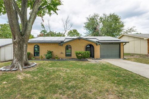 217 Trailridge Dr, Garland, TX, 75043-2335 | Card Image