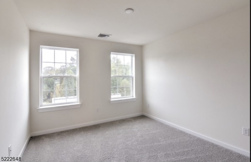 Residential Lease in Rockaway Twp. 4