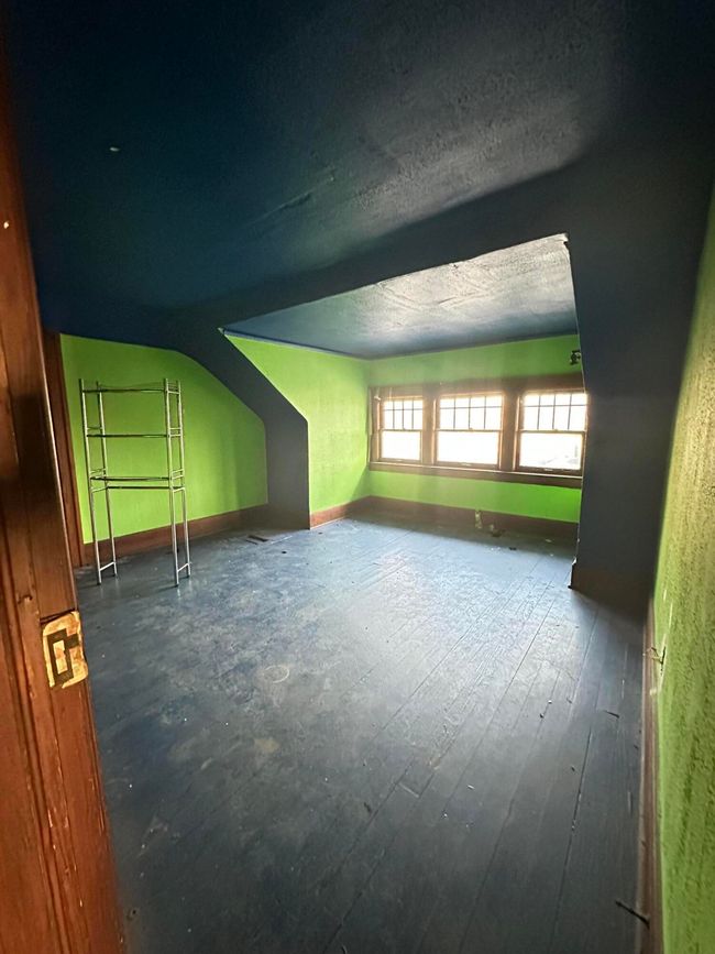 35 Massachusetts St, House other with 4 bedrooms, 2 bathrooms and null parking in Highland Park MI | Image 9