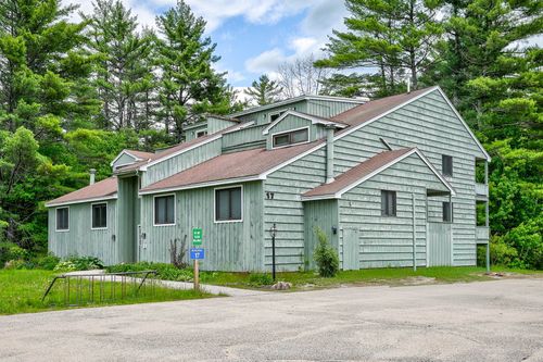 17D Season'S At At Attitash Road, Bartlett, NH, 03812 | Card Image